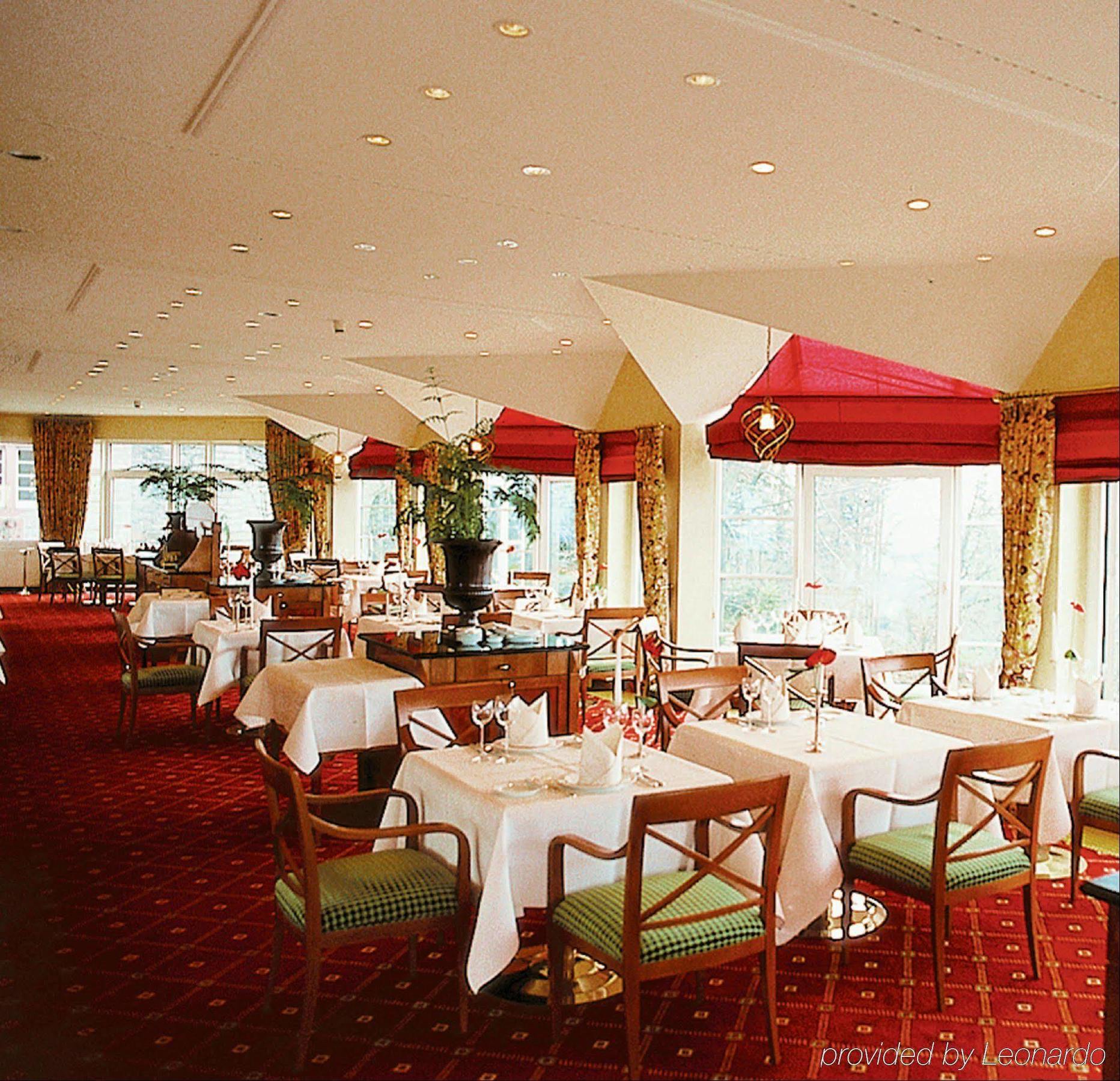 Schlosshotel Buhlerhohe Schonbuch Restaurant photo